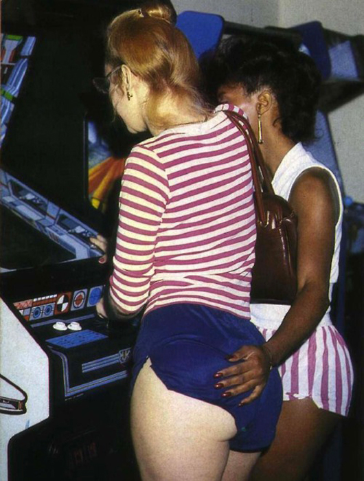 arcadegirls.jpg