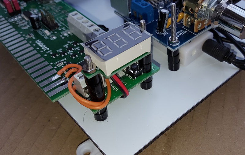 vic1-voltmeter_switch_audiodongle.jpg
