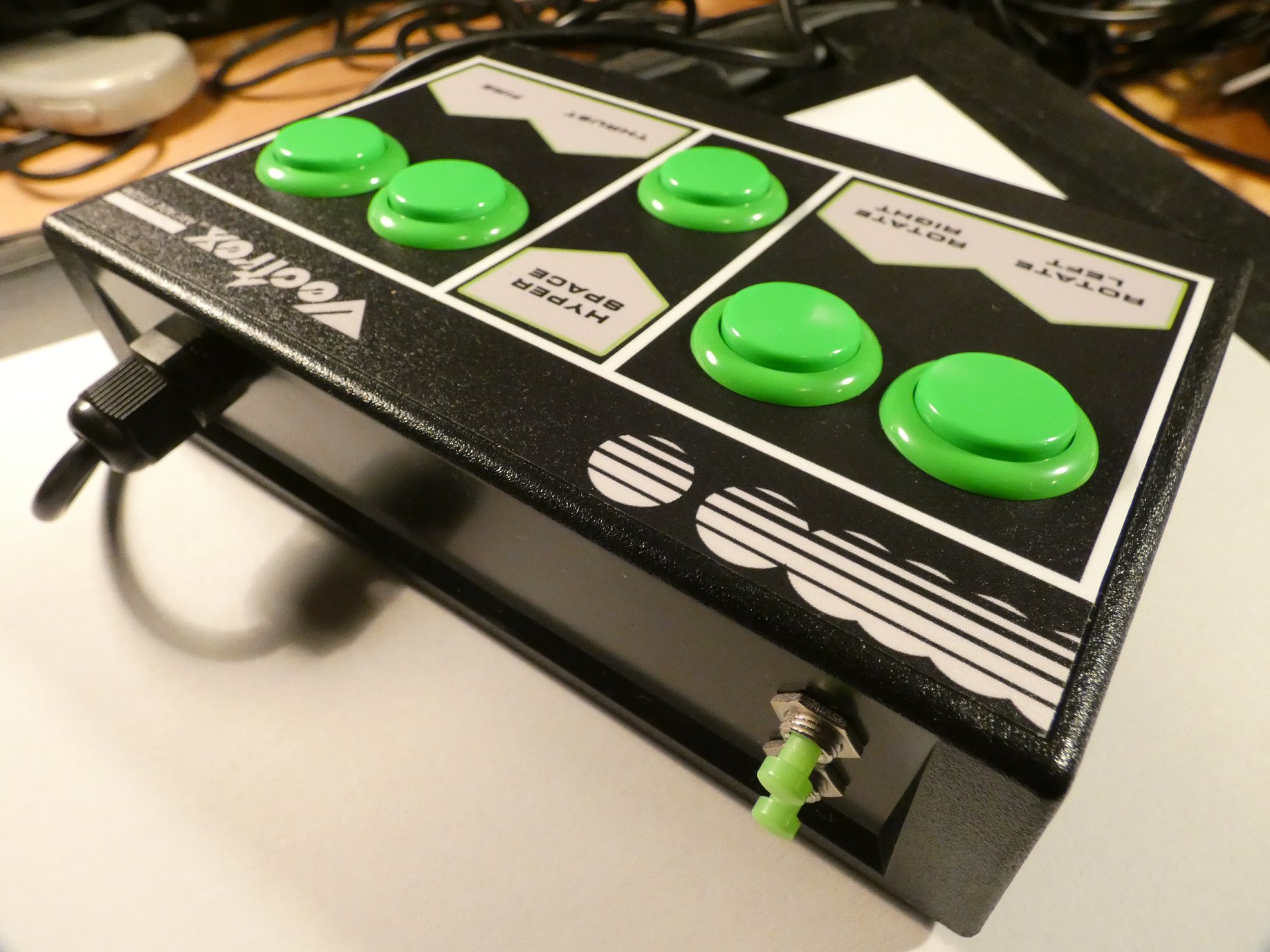 Asteroids_Controller_Green_Edition_Back.jpg