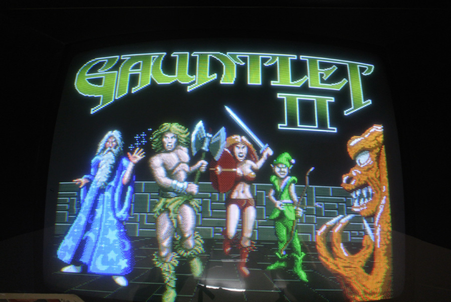 gauntlet2p25.jpg