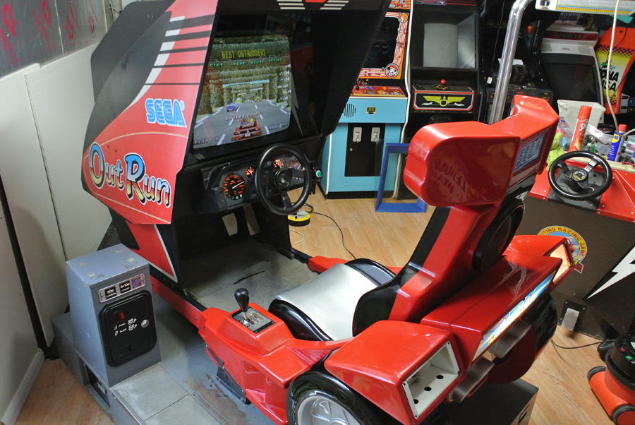 outrun-dlx-11.jpg