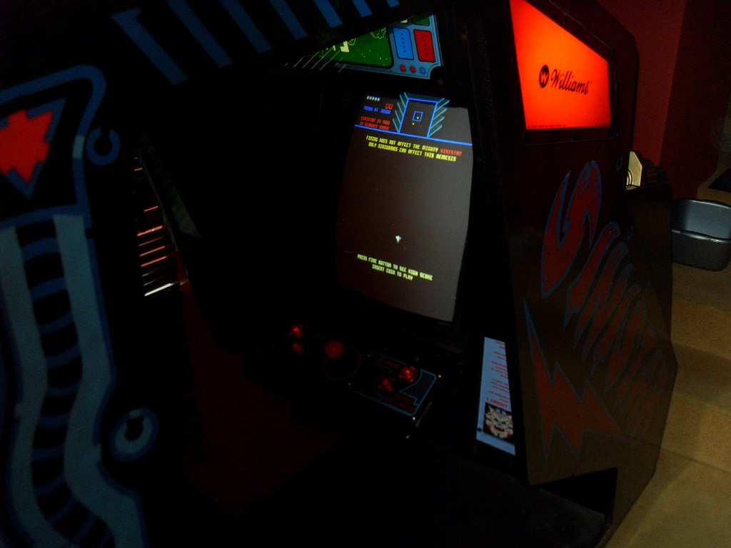 arcade_machine_pics_004.JPG