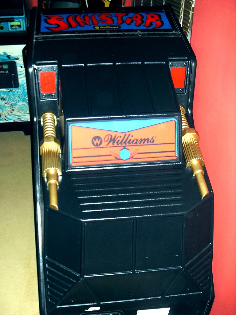 arcade_machine_pics_010.JPG