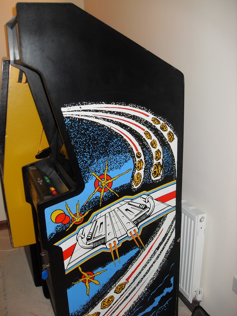 office_arcade_machines_006.JPG