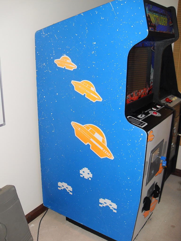office_arcade_machines_009.JPG